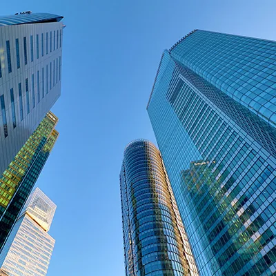 立ち並ぶオフィスビル